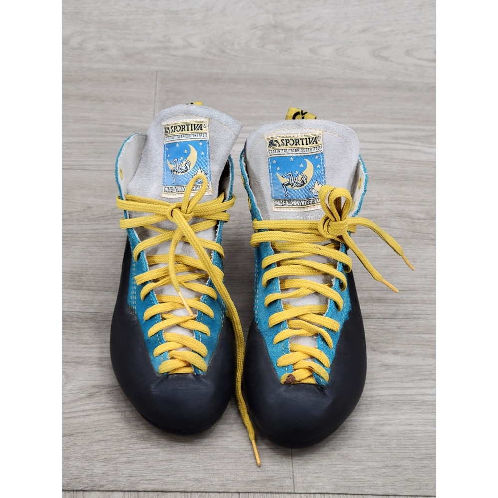 La Sportiva Womens 36 Suede Italy Made Climbing On The Moon Booties Shoes